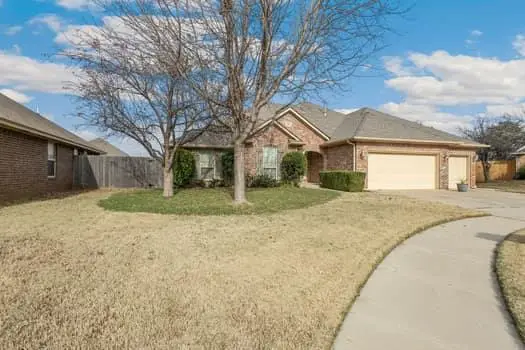 9005 NW 79th Terrace, Yukon, OK 73099 - Image #2