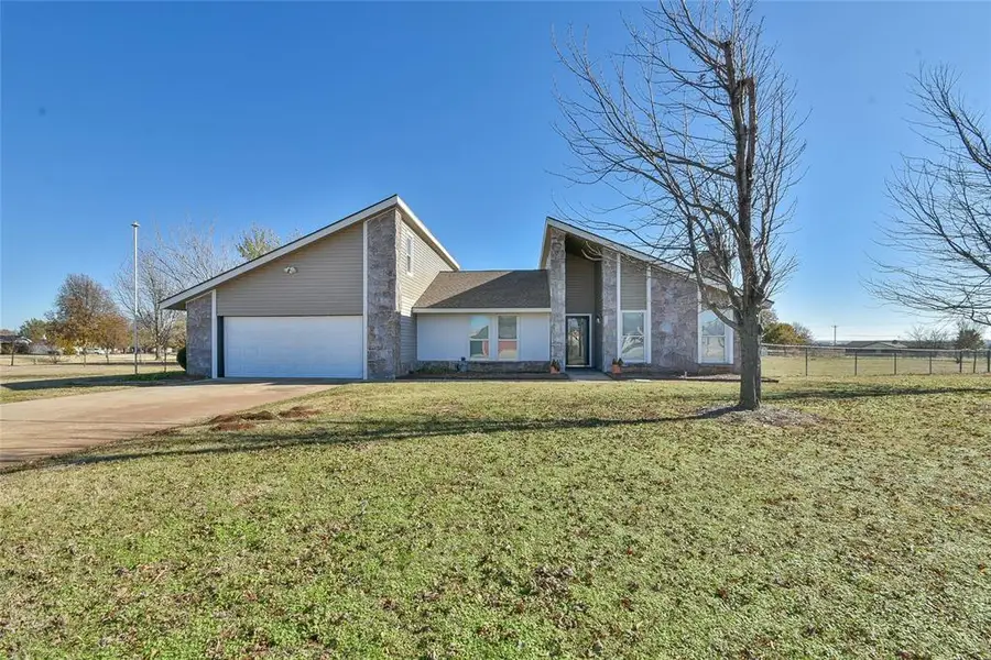 106 NE Mustang Road, Piedmont, OK 73078 - Image #2