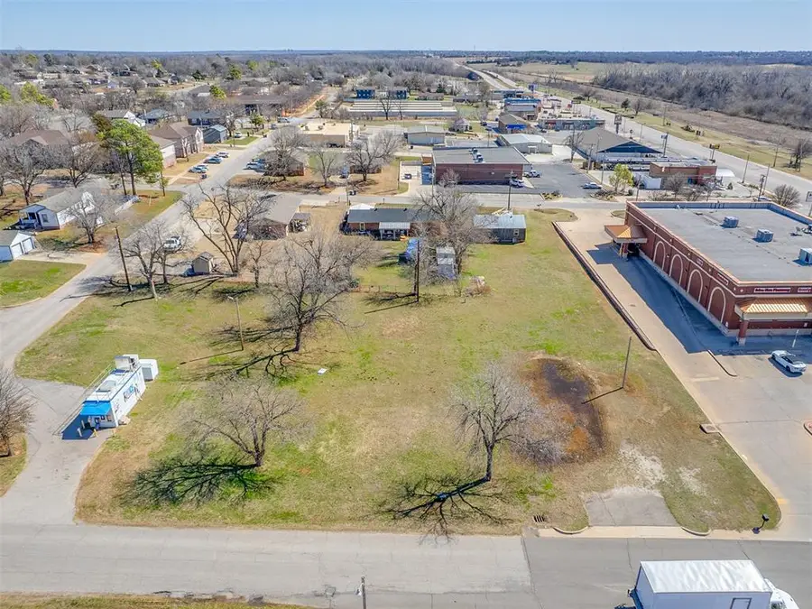 2400 N Harper Street, Choctaw, OK 73020 - Image #3