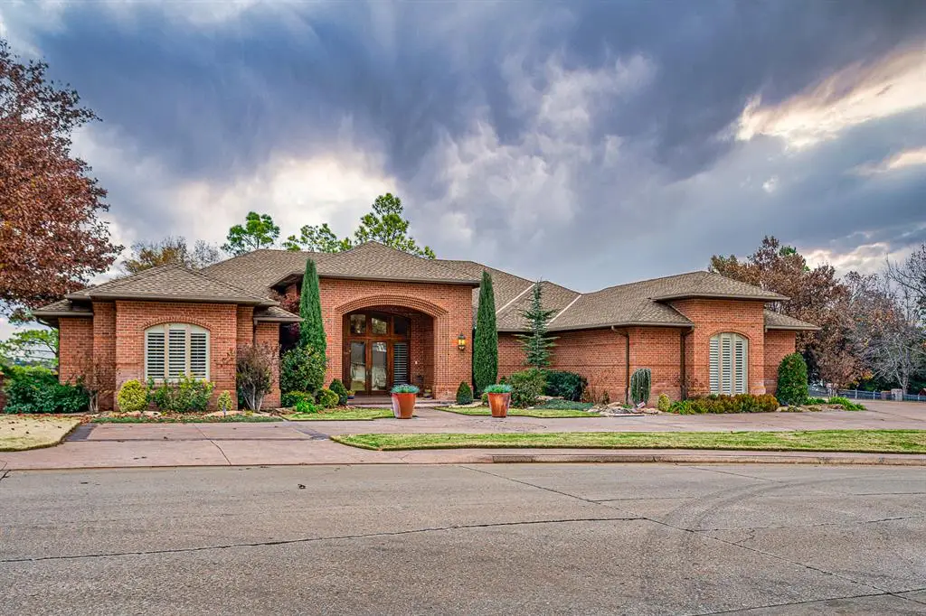 1405 Oak Tree Drive, Edmond, OK 73025 - Image #1