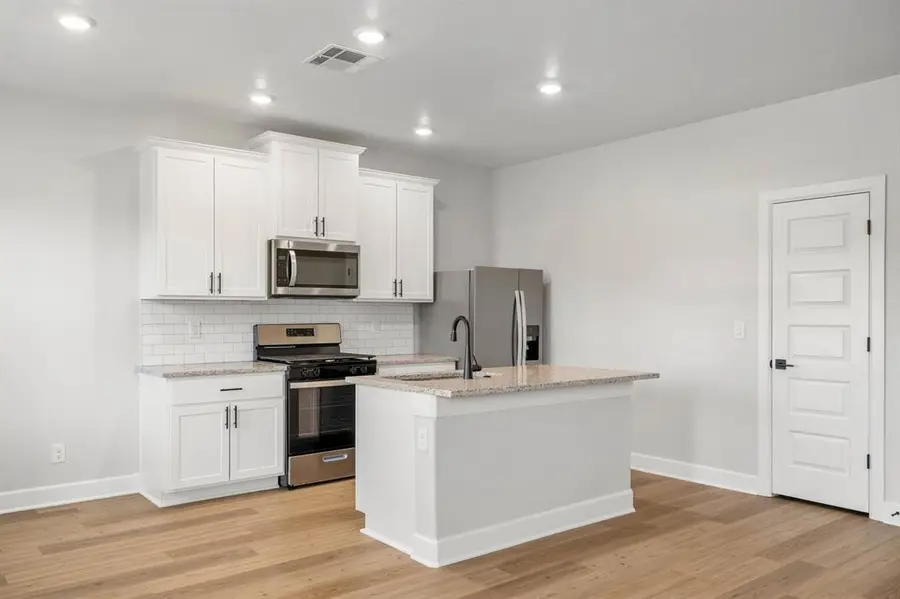 11917 SW 30th Street, Yukon, OK 73099 - Image #3