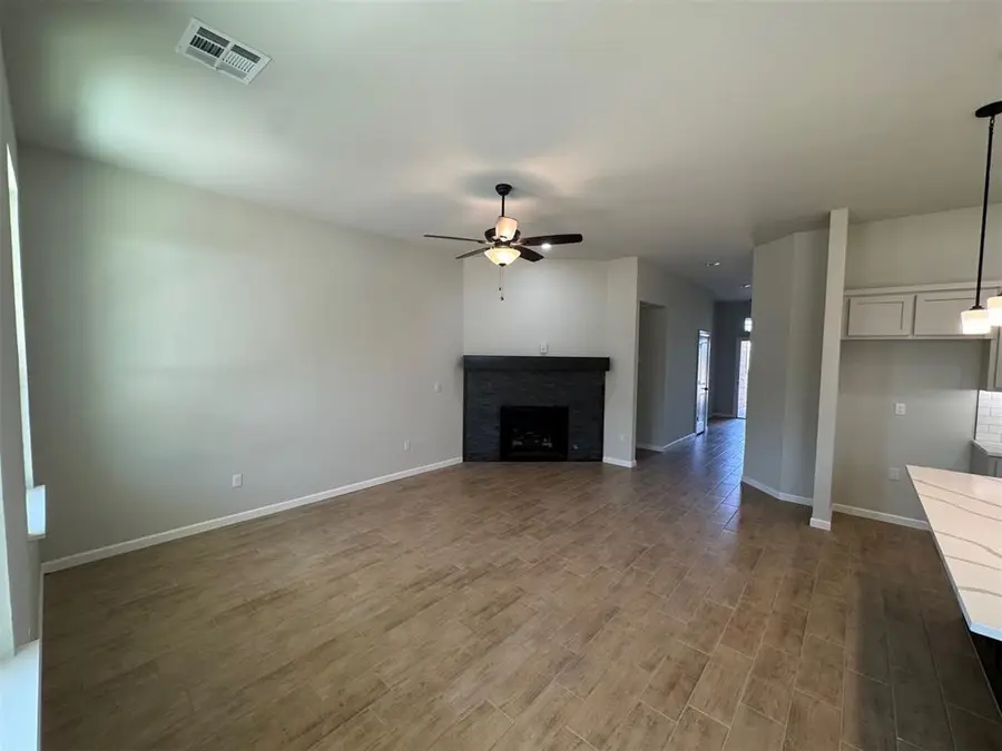 10742 Painted Turtle Way, Midwest City, OK 73130 - Image #2