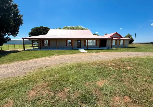 22982 N County Road 1940, Mangum, OK 73554