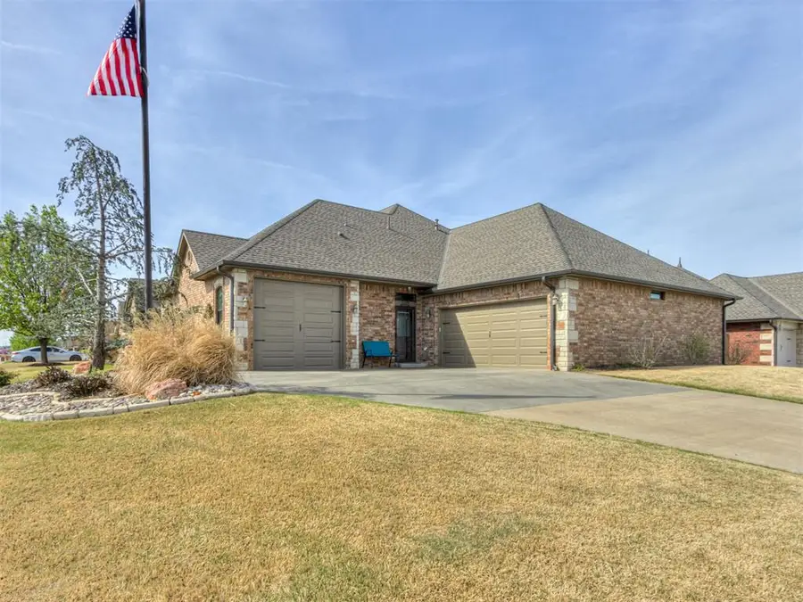 15409 Sugar Loaf Drive, Edmond, OK 73013 - Image #2