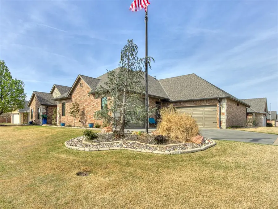 15409 Sugar Loaf Drive, Edmond, OK 73013 - Image #3