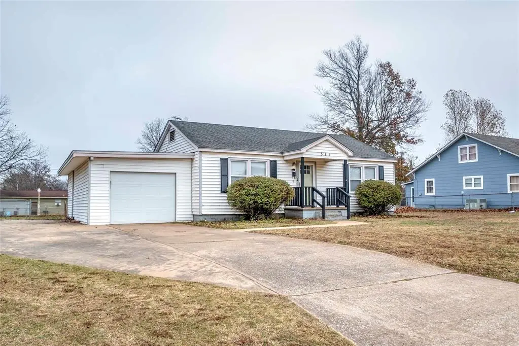 511 W 9th Street, Stroud, OK 74079 - Image #1