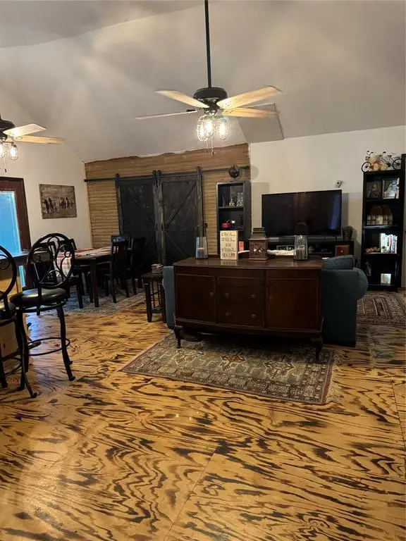 521 E Davis Street, Tipton, OK 73570 - Image #2