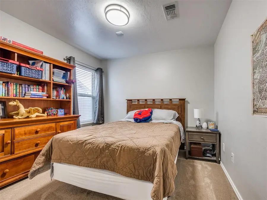 18309 Montoro Way, Edmond, OK 73012 - Image #3