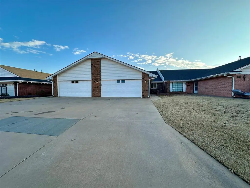 1404 E Proctor Avenue, Weatherford, OK 73096 - Image #1