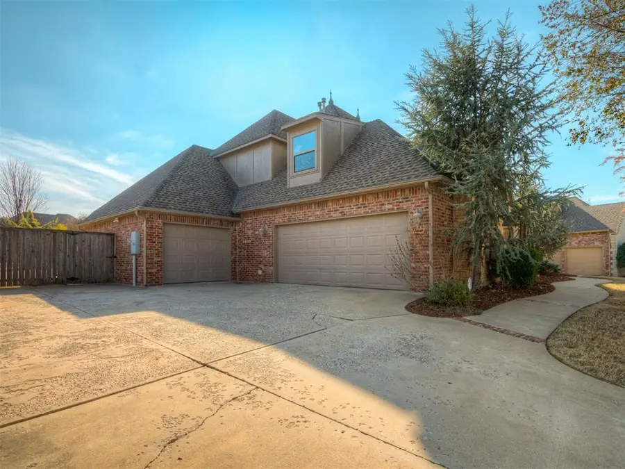 3632 Hunters Creek Road, Edmond, OK 73003 - Image #2