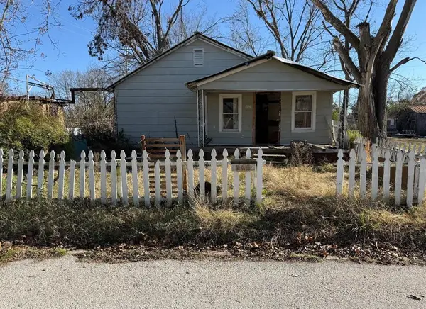 214 S Gulf Street, Holdenville, OK 74848