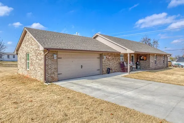 2326 S 22nd Street, Chickasha, OK 73018