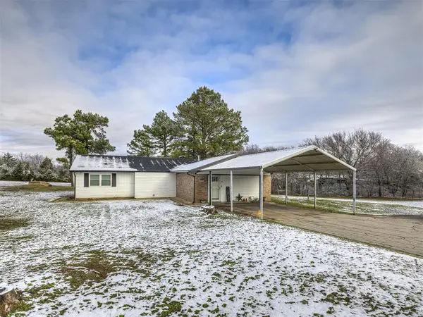 36506 Garretts Lake Road, Shawnee, OK 74804