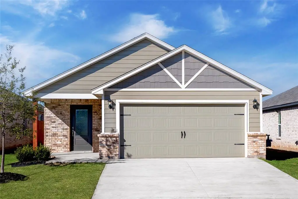 12732 Carrara Lane, Yukon, OK 73099 - Image #1