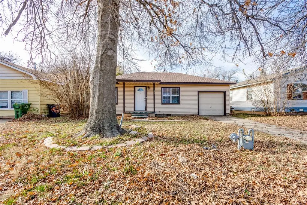 608 S 8th Street, Yukon, OK 73099 - Image #1