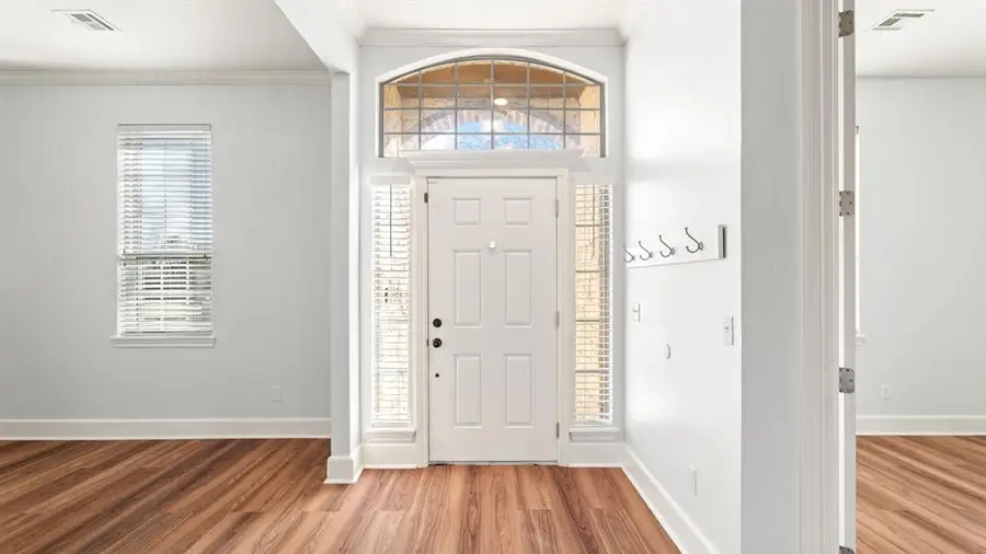 12401 SW 7th Street, Yukon, OK 73099 - Image #3