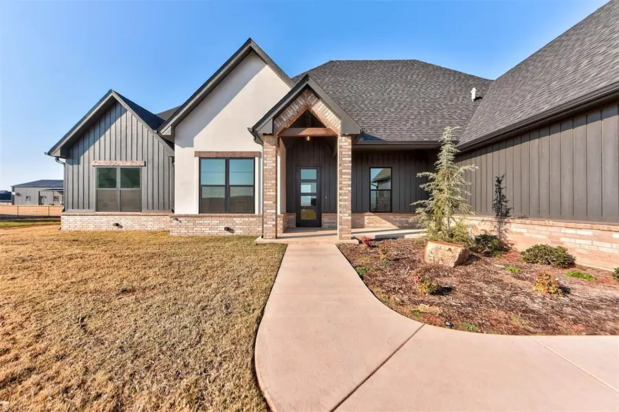 2441 Hawks Haven Drive, Guthrie, OK 73044 - Image #2