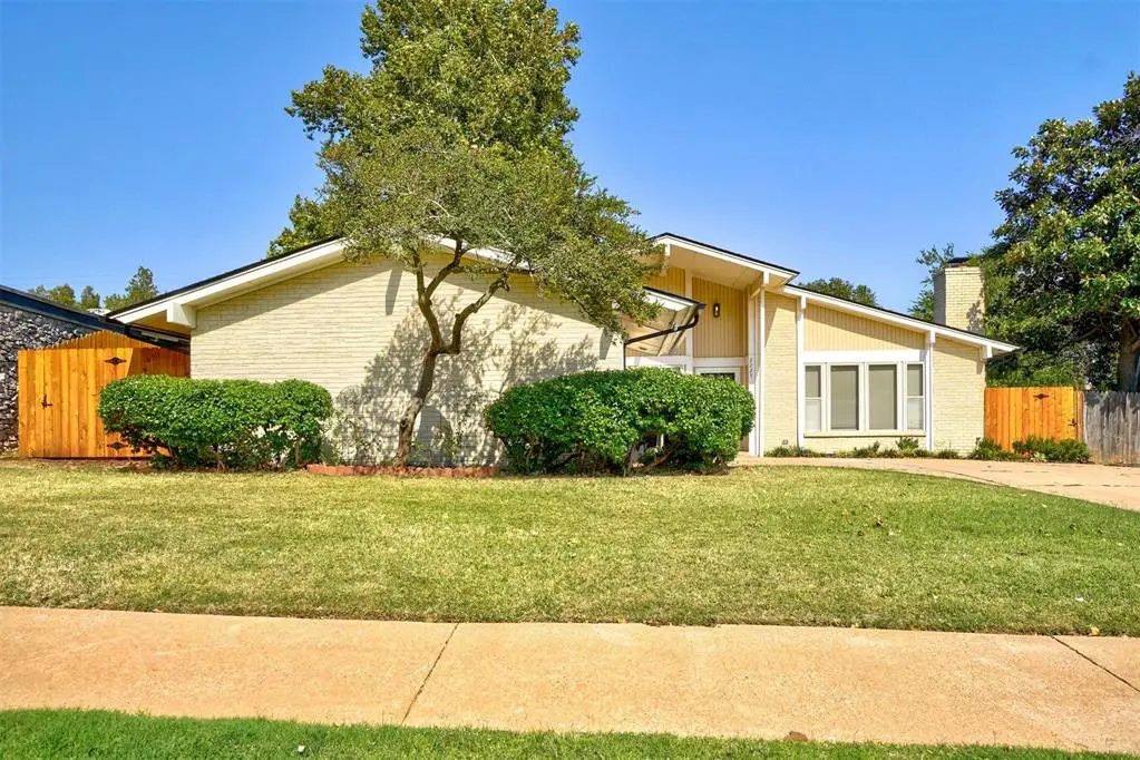 2225 NW 114th Street, Oklahoma City, OK 73120 - Image #1