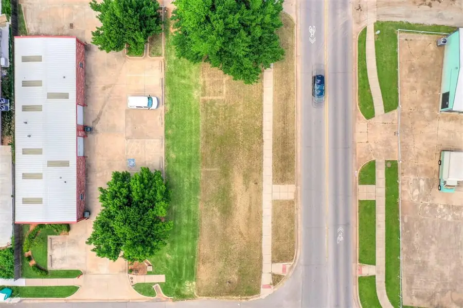 101 S Fretz Avenue, Edmond, OK 73003 - Image #3