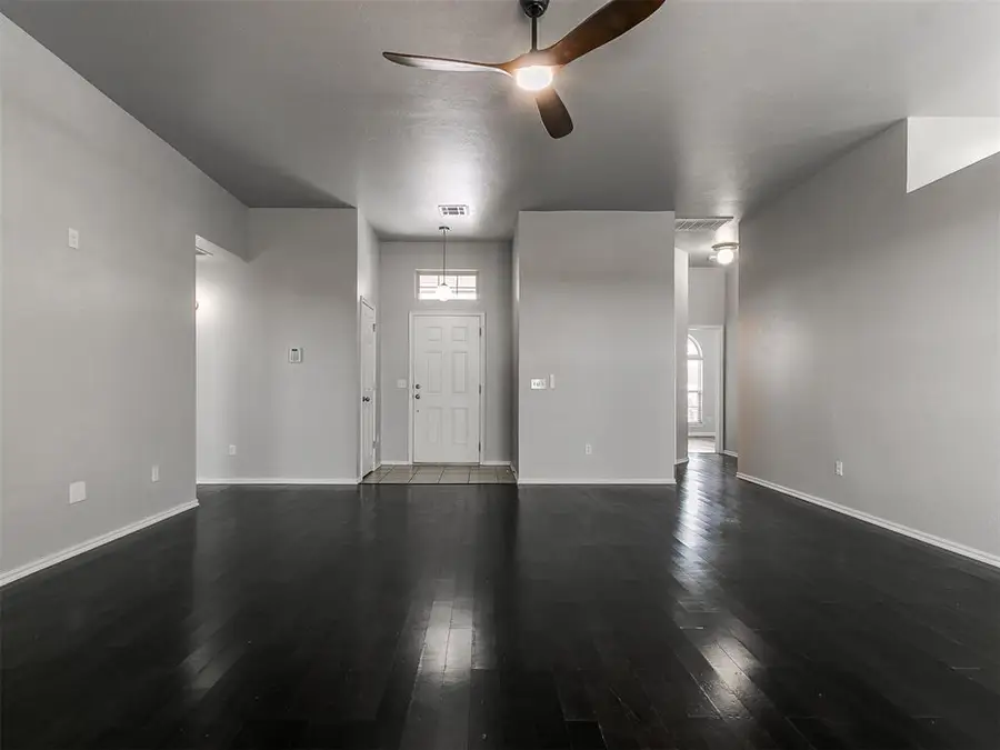 2716 SE 92nd Circle, Moore, OK 73160 - Image #3