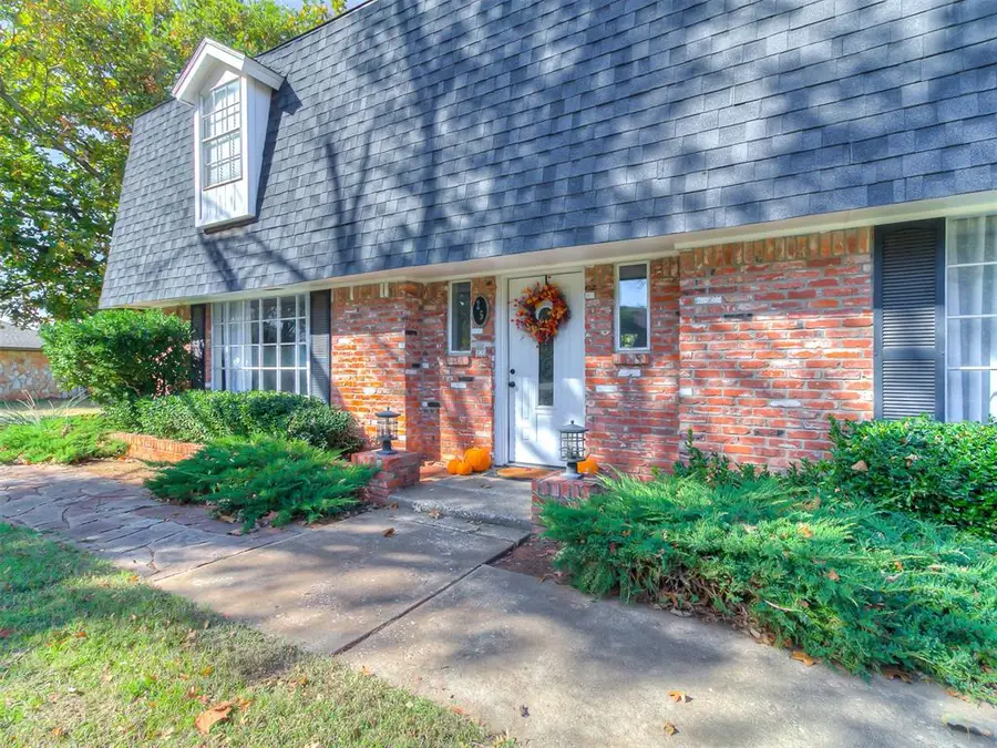 25 S Trail Ridge Road, Edmond, OK 73012 - Image #3