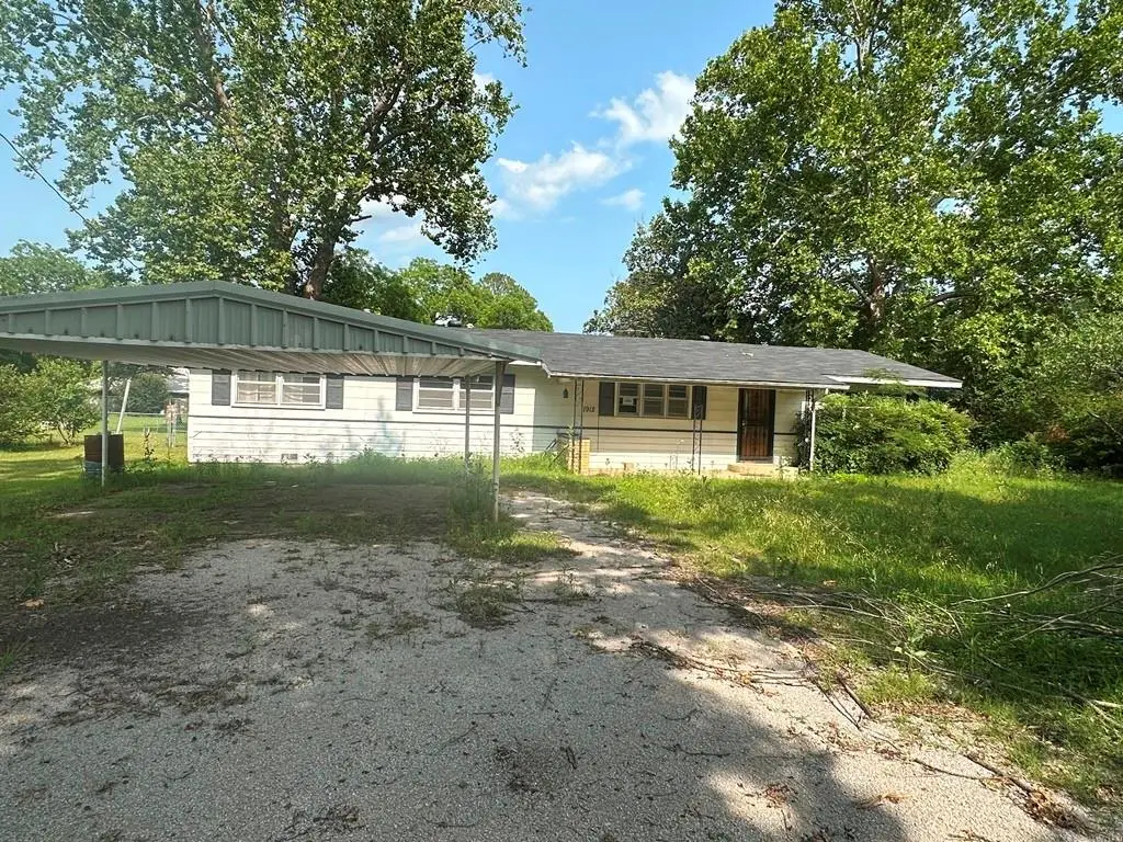 1912 Us Highway 70a, Wilson, OK 73463 - Image #1