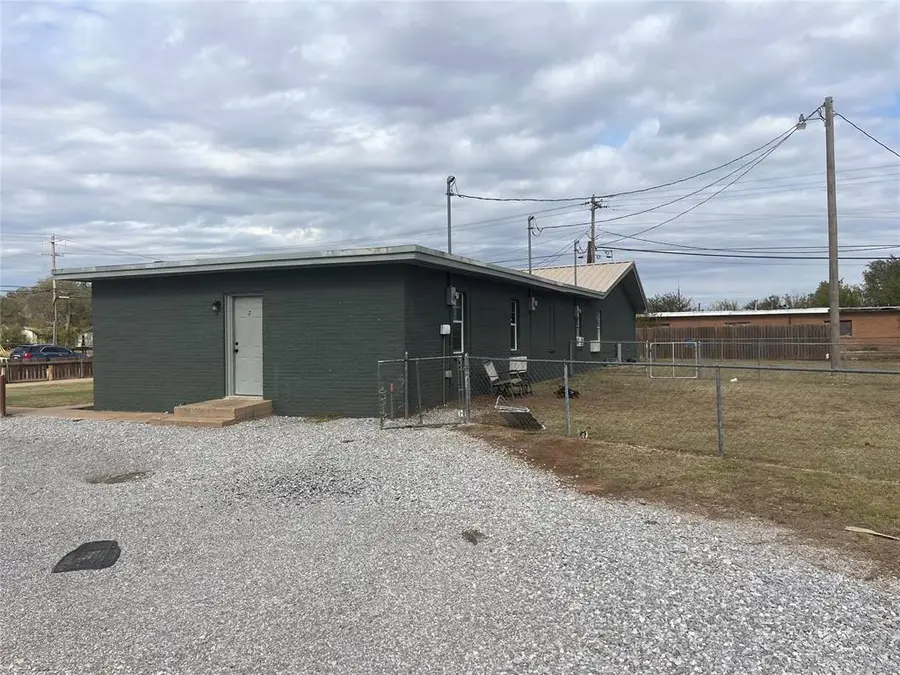 701 N Park Lane Lane, Altus, OK 73521 - Image #3