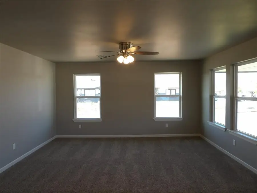 1436 NE 12th Street, Oklahoma City, OK 73117 - Image #3