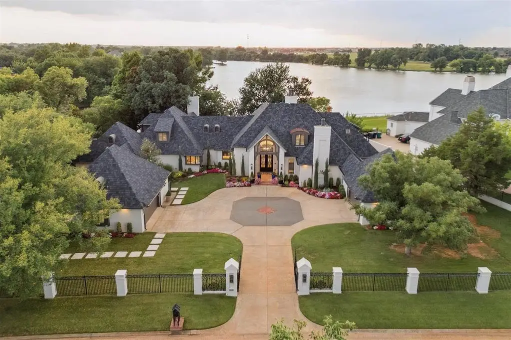 18909 Saddle River Drive, Edmond, OK 73012 - Image #1