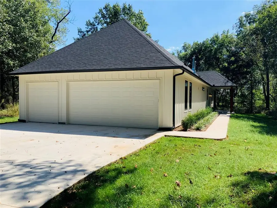 23550 N Harrah Road, Luther, OK 73054 - Image #3