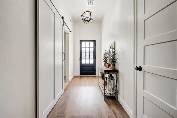 16603 Railhead Drive, Choctaw, OK 73020