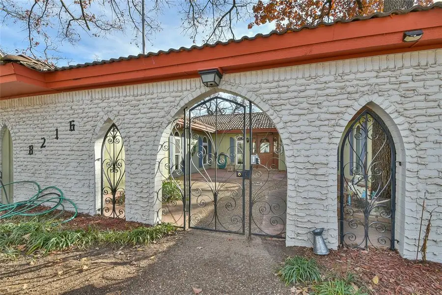 8216 Golden Oaks Road, Oklahoma City, OK 73127 - Image #3