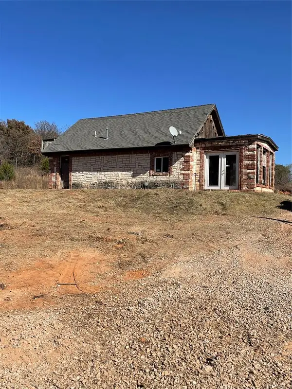 15701 Mountain View Drive, Noble, OK 73068