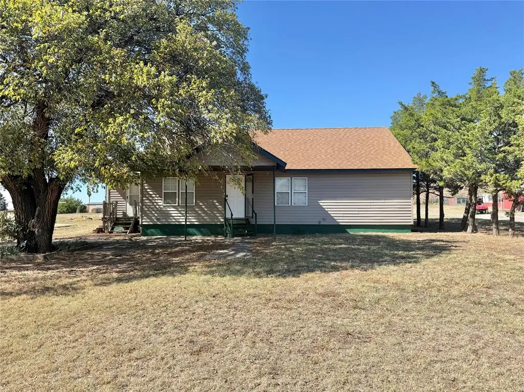 509 Cottage Grove Street, Granite, OK 73547 - Image #1