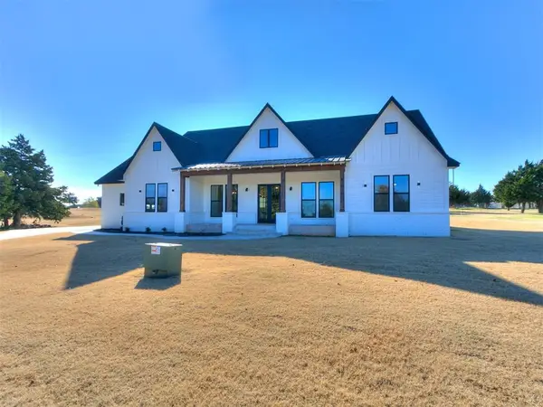 5812 Cimarron Manor, Guthrie, OK 73044