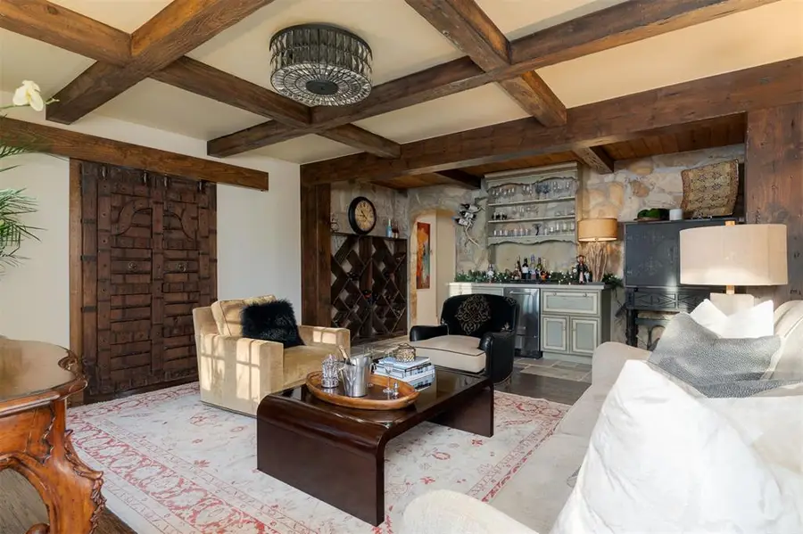 6638 Avondale Drive, Nichols Hills, OK 73116 - Image #3