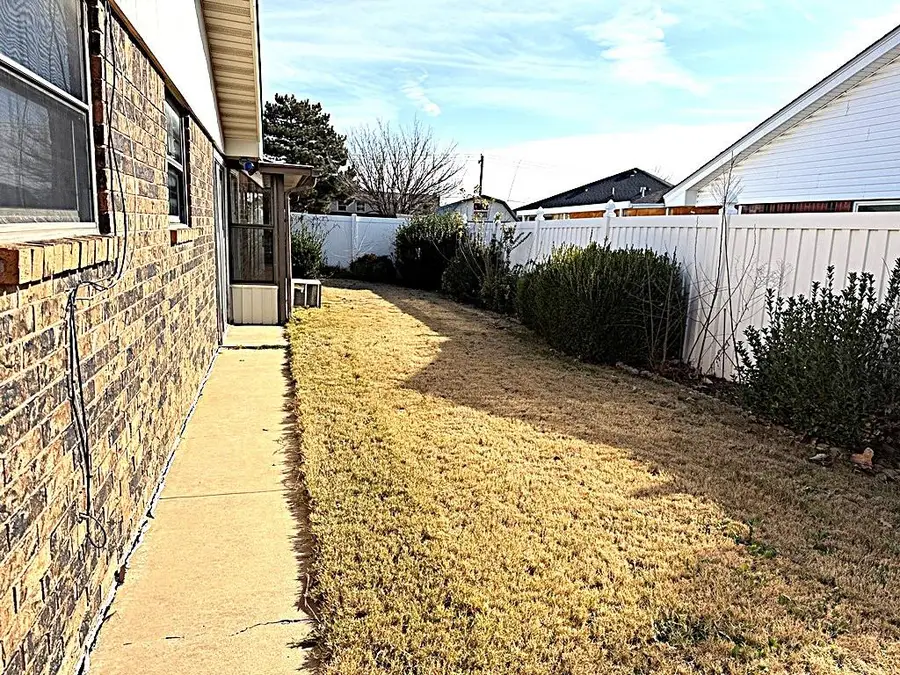 2504 SW 92nd Street, Oklahoma City, OK 73159 - Image #3