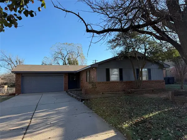 6520 N Grove Avenue, Warr Acres, OK 73132