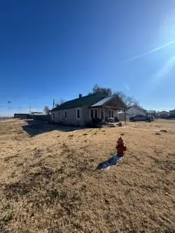 520 N Locust Street, Seiling, OK 73663 - Image #2