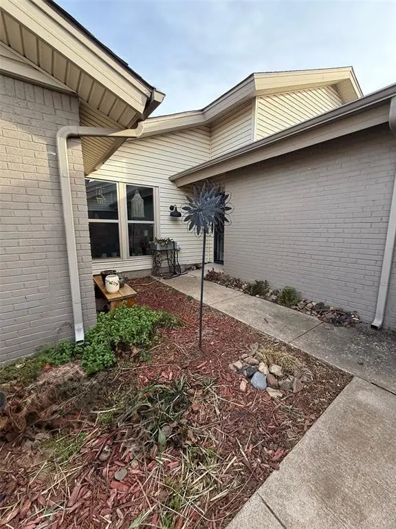 11313 Benttree Circle #Unit  11313, Oklahoma City, OK 73120 - Image #3