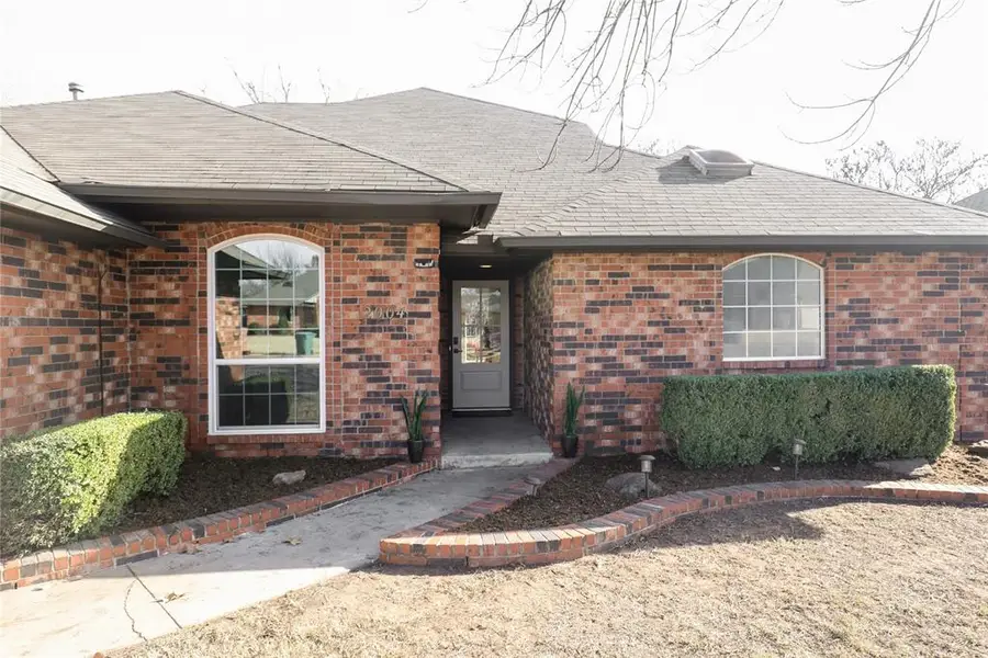 2004 N Timberview Drive, Edmond, OK 73013 - Image #2