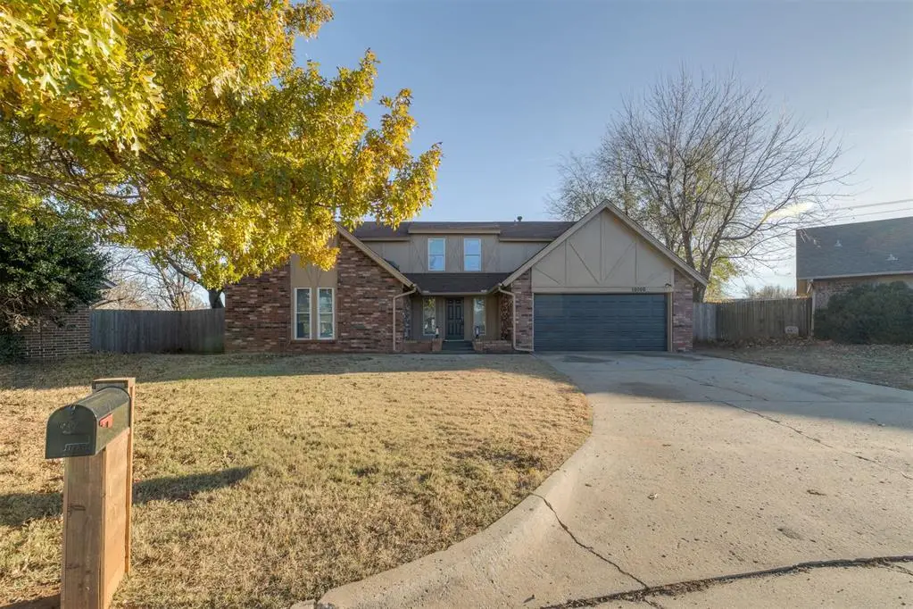 10100 Thompkins Circle, Oklahoma City, OK 73162 - Image #1