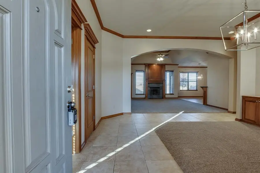 11421 N Stansbury Place, Oklahoma City, OK 73162 - Image #2