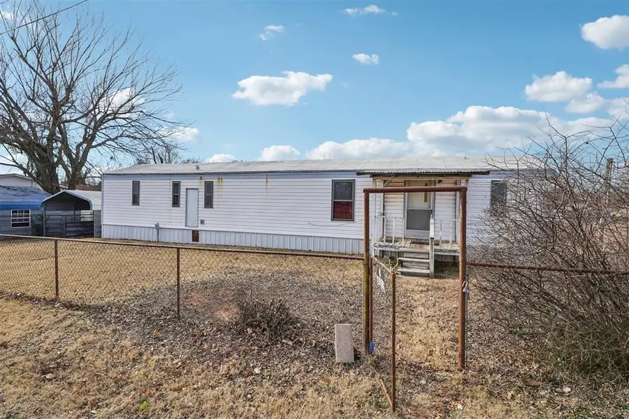 303 S 1st Street, Rush Springs, OK 73082 - Image #2