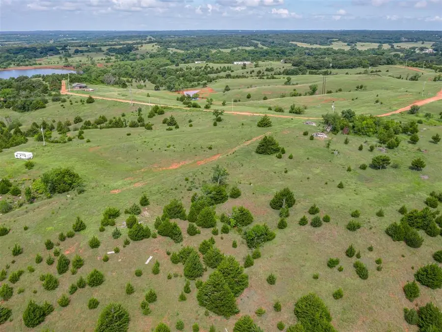 2506 Cherokee Lane, East Logan, OK 73044 - Image #3