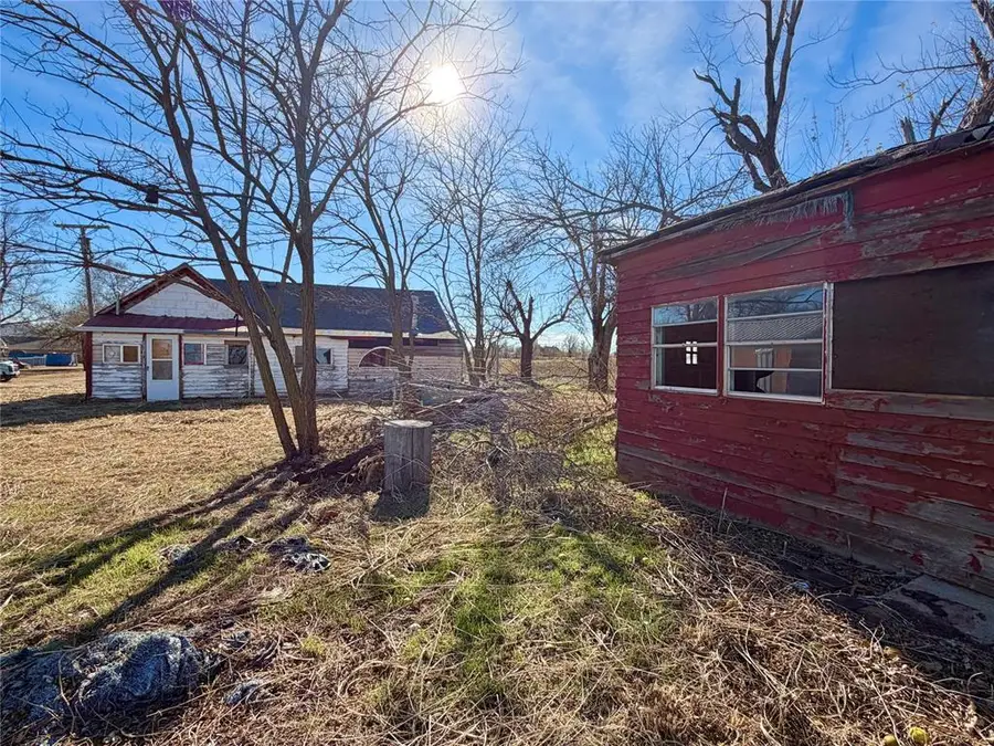 109 W 2nd Street, Custer City, OK 73639 - Image #2