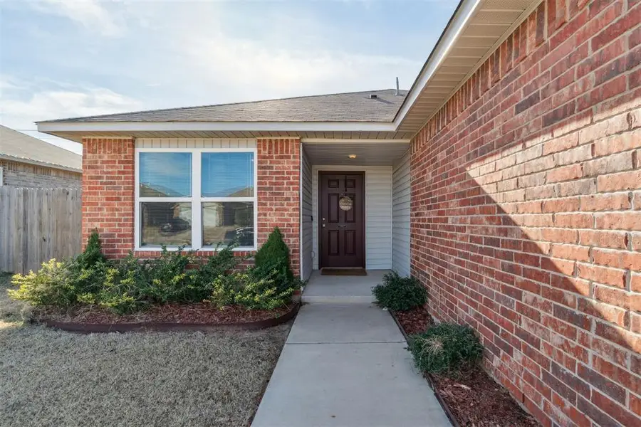 11016 NW 94th Terrace, Yukon, OK 73099 - Image #2