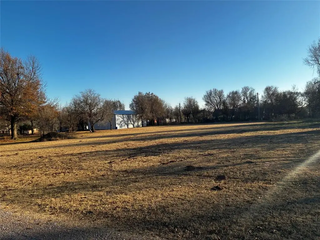 Hummingbird Circle, El Reno, OK 73036 - Image #1