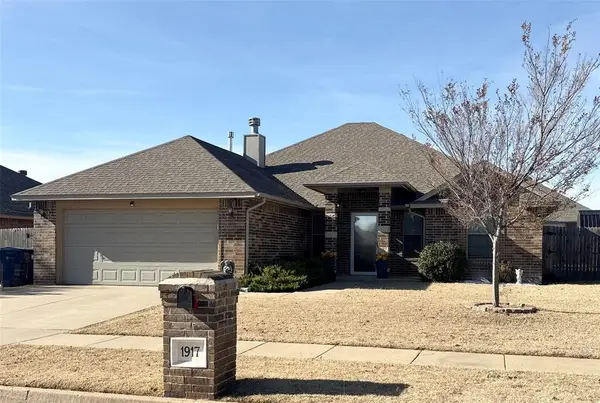 1917 Hebron Court, Yukon, OK 73099