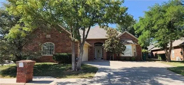 2721 NW 152nd Terrace, Edmond, OK 73013